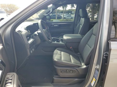 New 2026 Chevrolet Suburban RST w/ RST Capability Package AWD/4WD image 18
