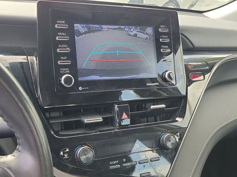 Used 2024 Toyota Camry SE FWD image 24