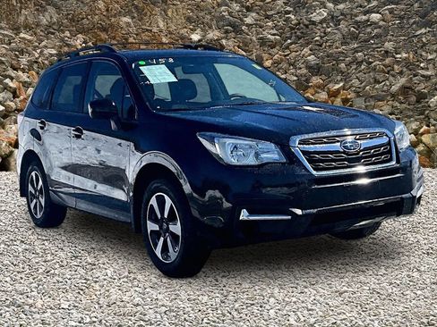 Used 2017 Subaru Forester 2.5i Premium image 10