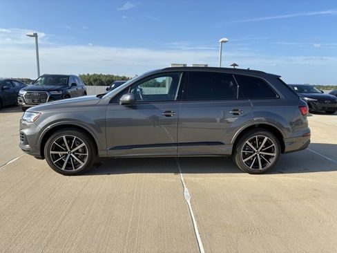Used 2023 Audi Q7 3.0T Premium Plus w/ Premium Plus Package AWD/4WD image 8