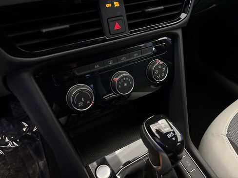 New 2026 Volkswagen Taos S image 19