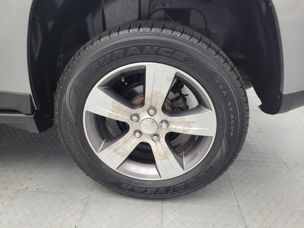 Used 2016 Jeep Compass High Altitude AWD/4WD image 31