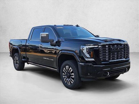 Used 2025 GMC Sierra 2500 Denali Ultimate AWD/4WD image 3