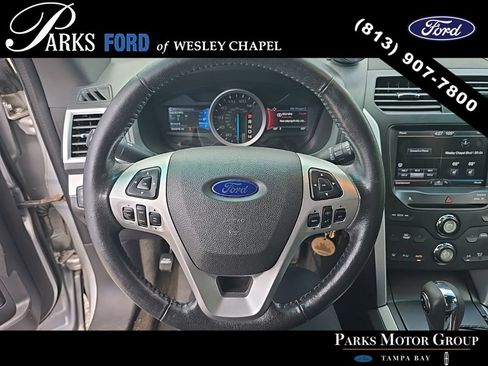 Used 2014 Ford Explorer XLT w/ Equipment Group 202A FWD image 8