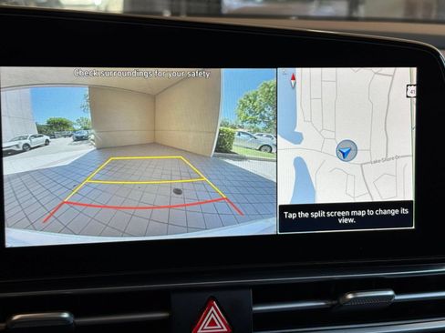 Used 2025 Hyundai Elantra SEL FWD image 23
