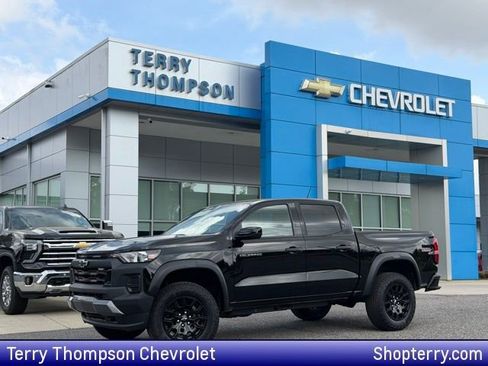 New 2026 Chevrolet Colorado Trail Boss AWD/4WD image 1