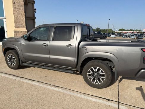 Used 2022 Nissan Frontier SV RWD image 14