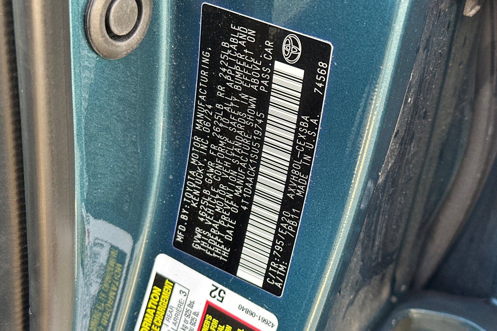 Used 2025 Toyota Camry SE FWD image 53