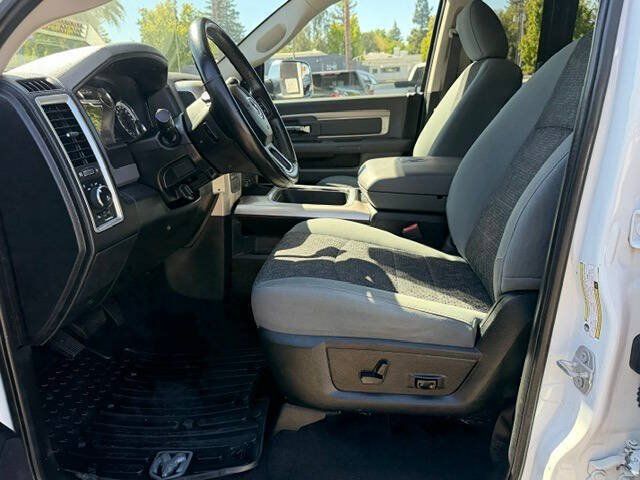 Used 2018 RAM 2500 Big Horn w/ Harvest Edition AWD/4WD image 18