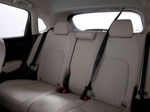 Used 2023 Honda HR-V LX image 16