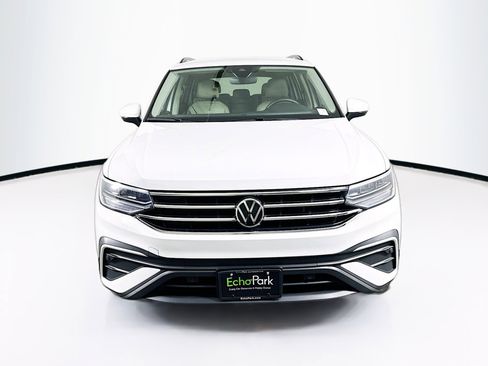 Used 2024 Volkswagen Tiguan S image 2