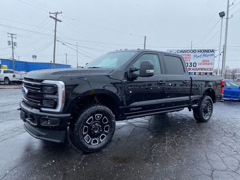 Used 2025 Ford F250 Platinum image 7
