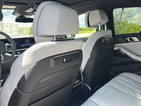 New 2026 BMW X6 M60i image 14