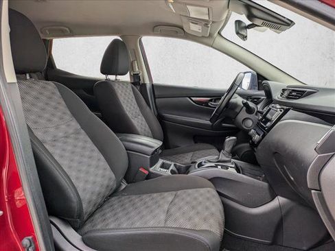 Used 2021 Nissan Rogue Sport SV image 19