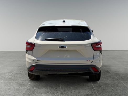 New 2026 Chevrolet Trax RS FWD image 4