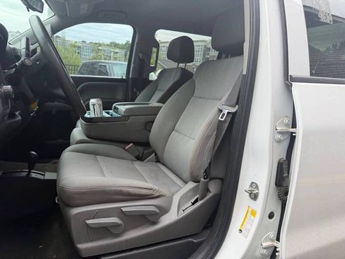 Used 2018 Chevrolet Silverado 1500 Custom AWD/4WD image 9