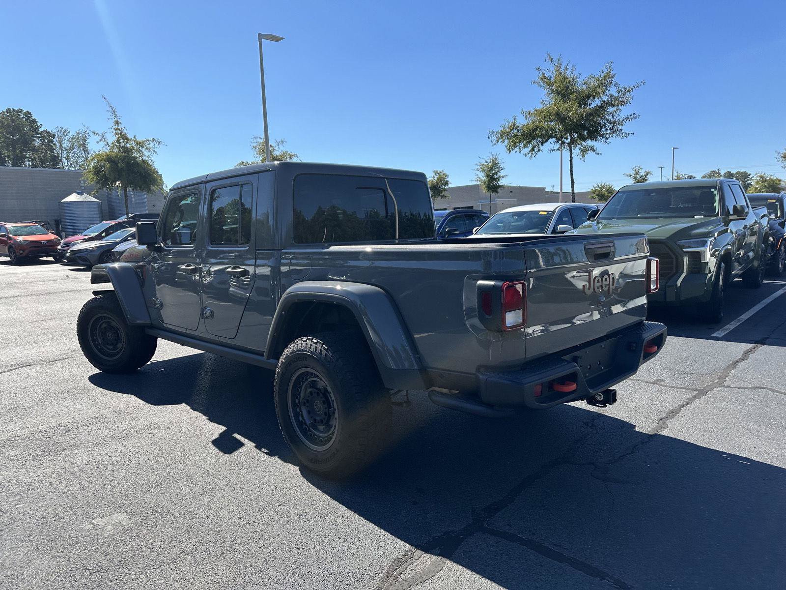 Used 2023 Jeep Gladiator Mojave w/ LED Lighting Group AWD/4WD image 8