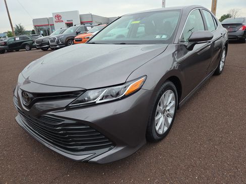 Certified 2020 Toyota Camry LE w/ Convenience Package AWD/4WD image 7