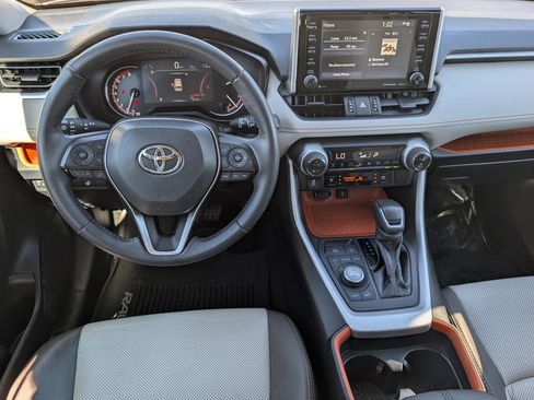 Used 2020 Toyota RAV4 Adventure image 18