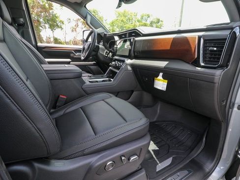 New 2025 GMC Sierra 2500 Denali w/ Denali Reserve Package image 24