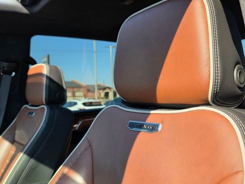 Used 2025 GMC Sierra 3500 Denali Ultimate image 36