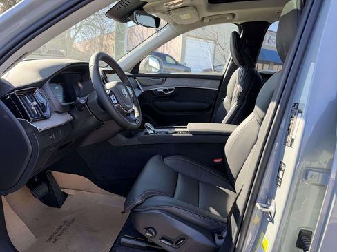 New 2026 Volvo XC90 B6 Ultra w/ Protection Package image 15