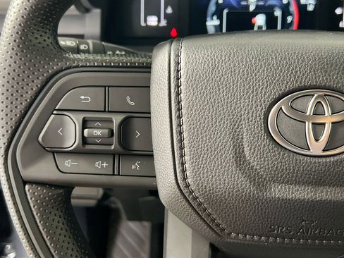 New 2025 Toyota Tacoma SR5 image 18