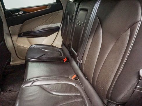 Used 2017 Lincoln MKC Select w/ Select Plus Package image 18