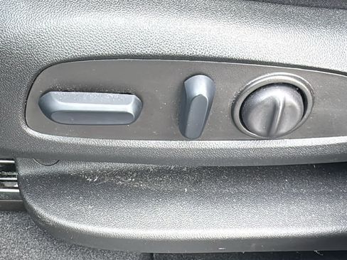 Certified 2023 Chevrolet Equinox LT AWD/4WD image 7