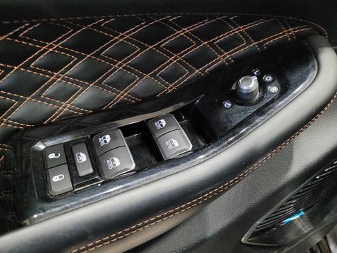 Used 2022 Jeep Grand Cherokee Summit AWD/4WD image 27