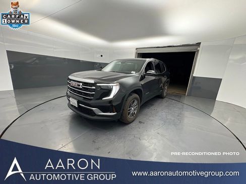 Used 2025 GMC Acadia Elevation image 1