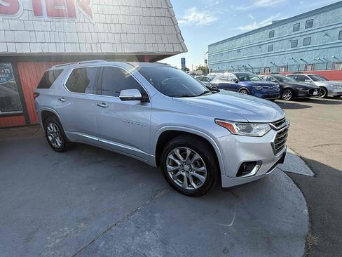 Used 2018 Chevrolet Traverse Premier image 29