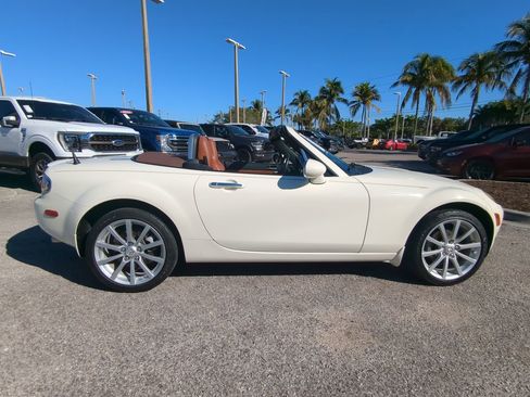 Used 2008 MAZDA MX-5 Miata Grand Touring image 4