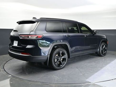 Used 2024 Jeep Grand Cherokee L Limited w/ Luxury Tech Group II AWD/4WD image 5