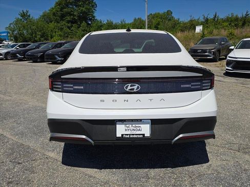 New 2026 Hyundai Sonata SE FWD image 4