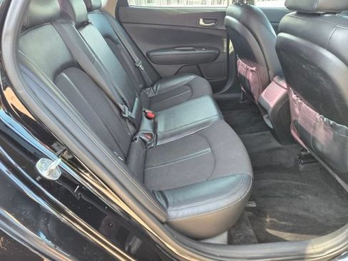 Used 2018 Kia Optima S FWD image 12