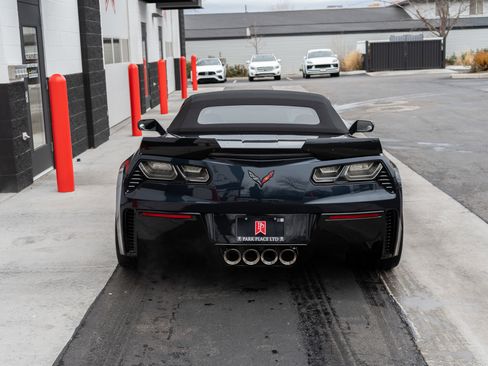 Used 2016 Chevrolet Corvette Z06 w/ 3LZ Preferred Equipment Group image 61