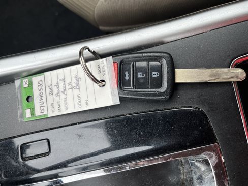 Used 2015 Honda Accord LX image 30