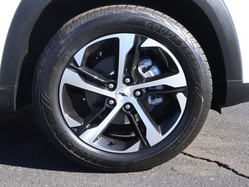 New 2026 Chevrolet Trax RS w/ Sunroof Package image 20