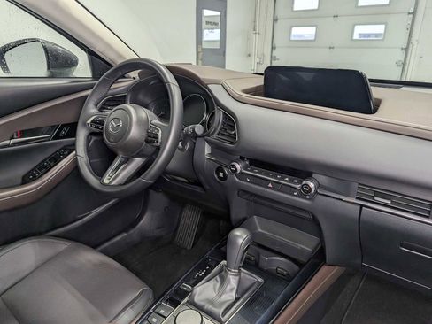 Certified 2025 MAZDA CX-30 AWD 2.5 S w/ Premium Package image 39