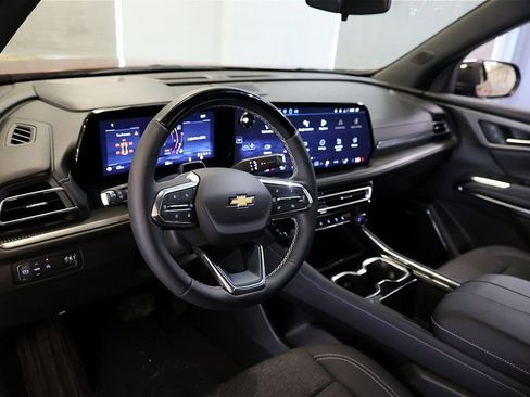 New 2025 Chevrolet Traverse LT w/ Enhanced Driving Package image 36