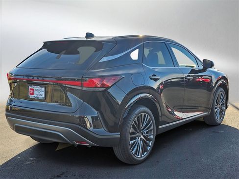 Used 2026 Lexus RX 450h Luxury w/ Convenience Package image 14