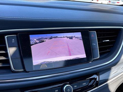 Used 2020 Buick Enclave Essence w/ Sound and Sites Package image 29