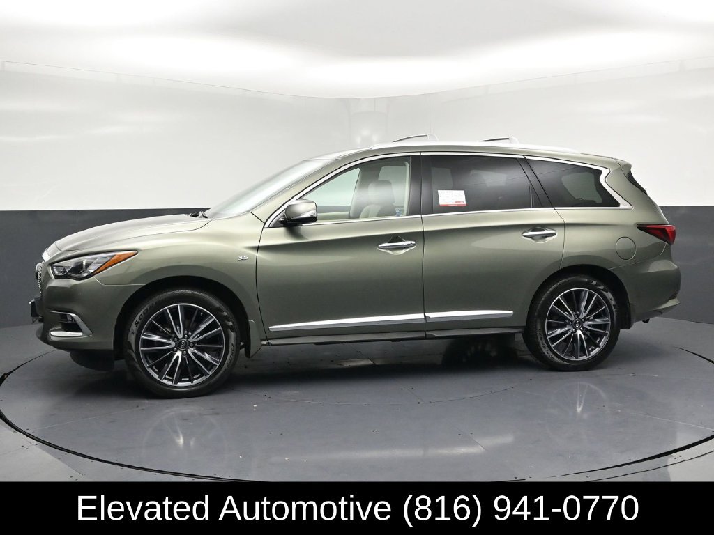 Used 2017 INFINITI QX60 Luxe w/ Deluxe Technology Package AWD/4WD image 2