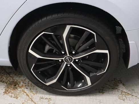 Certified 2023 Nissan Altima 2.5 SR w/ SR Premium Package AWD/4WD image 19