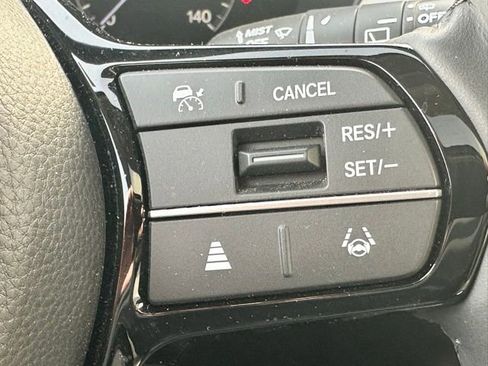 Certified 2025 Honda HR-V EX-L image 12