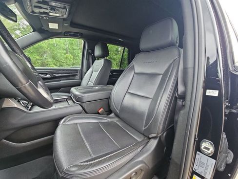 Used 2022 GMC Yukon Denali image 16