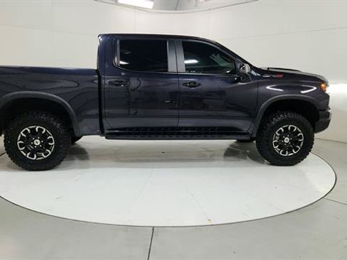 Used 2022 Chevrolet Silverado 1500 ZR2 AWD/4WD image 9