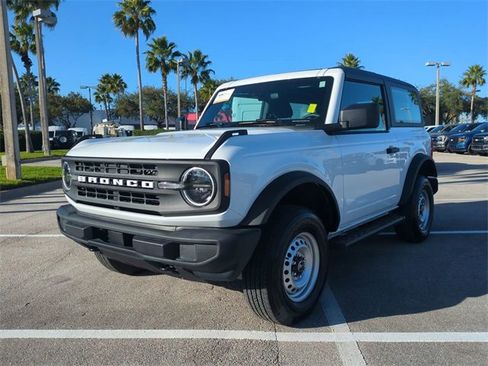 Certified 2025 Ford Bronco 2-Door image 8