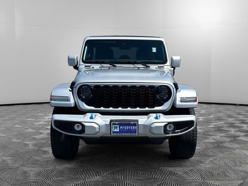 Used 2024 Jeep Wrangler High Altitude AWD/4WD image 2